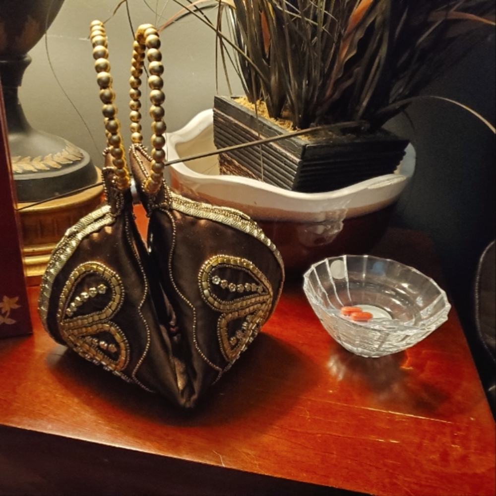 Brown bollywood wristlet cocktail purse